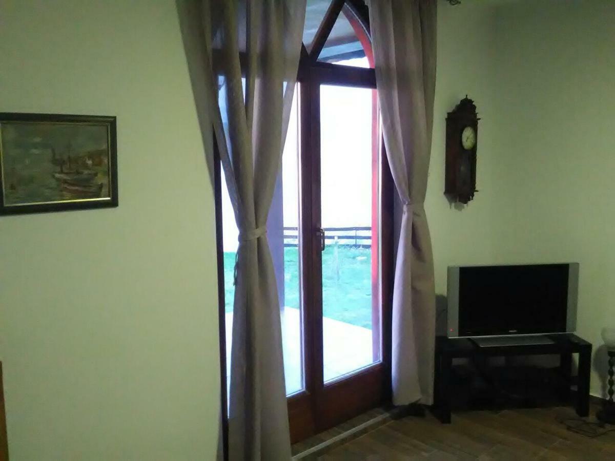 Carobni Breg Villa Golubac Eksteriør bilde