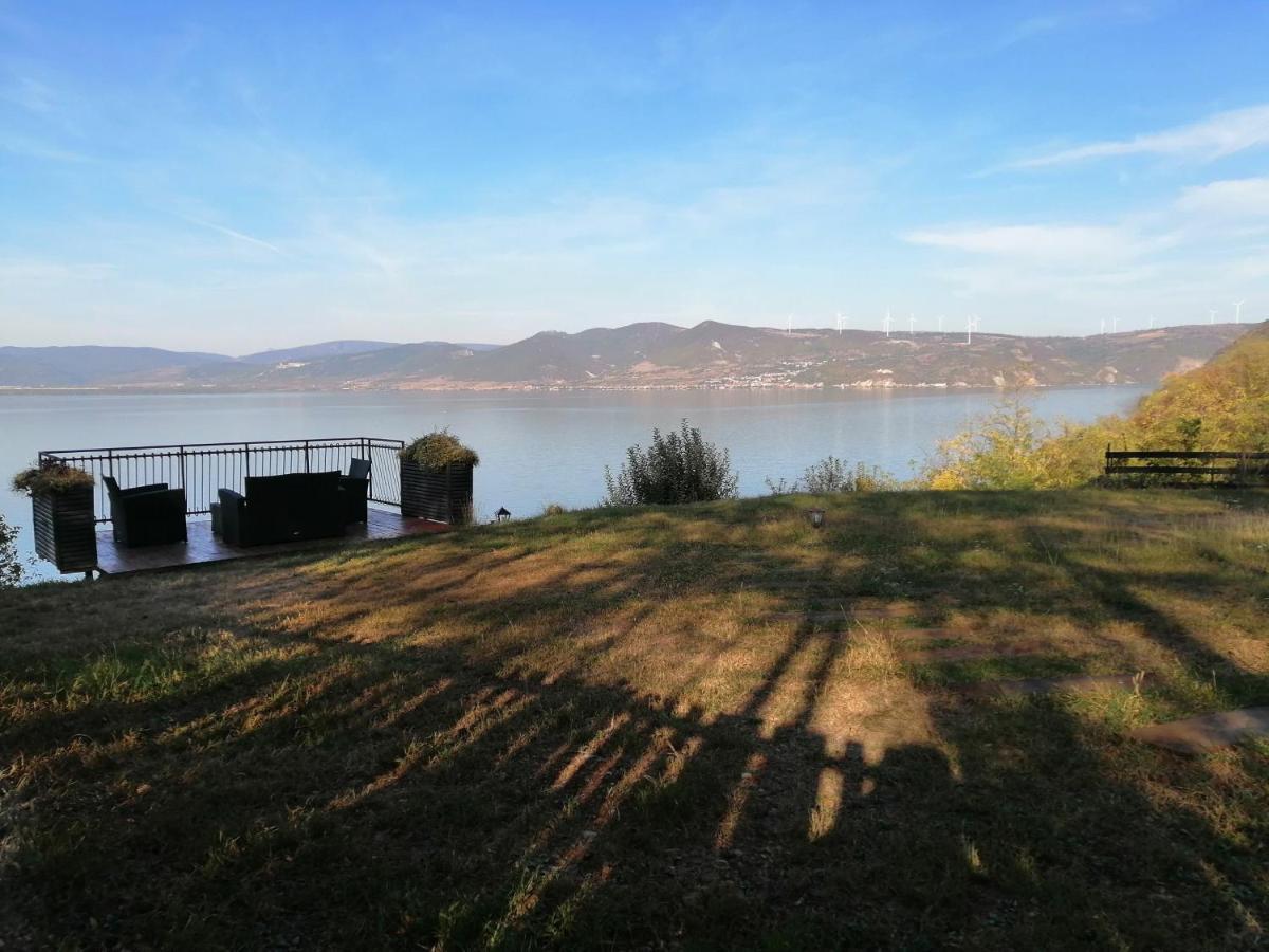 Carobni Breg Villa Golubac Eksteriør bilde